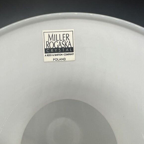 Miller Rogaska Reed And Barton Company Crystal White Vase Art Glass Poland - Picture 4 of 6